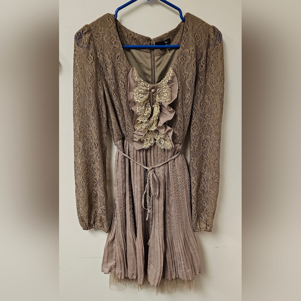 Ryu Taupe Lace Detail Dress